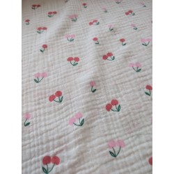 Double gaze cerise fond blanc